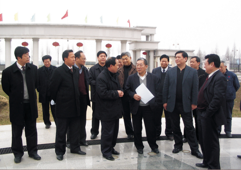 2006年2月12日，湖北省常務(wù)副省長周堅衛(wèi)到公司調(diào)研