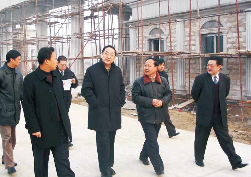 2005年1月14日，中共中央政治局委員、湖北省委書記俞正聲來公司調(diào)研